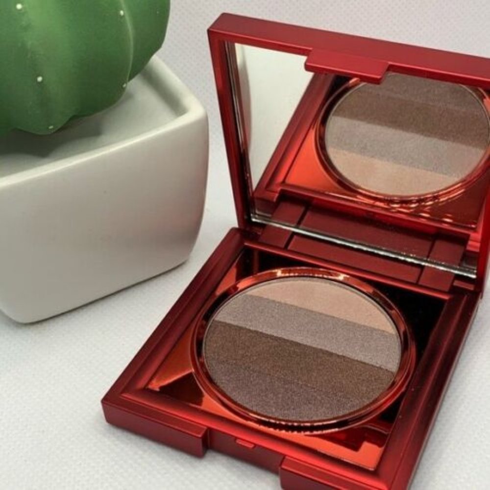 YBF Beauty Red Carpet Picture Perfect Plum Eyeshadows in YBF Compact   BRAND NEW